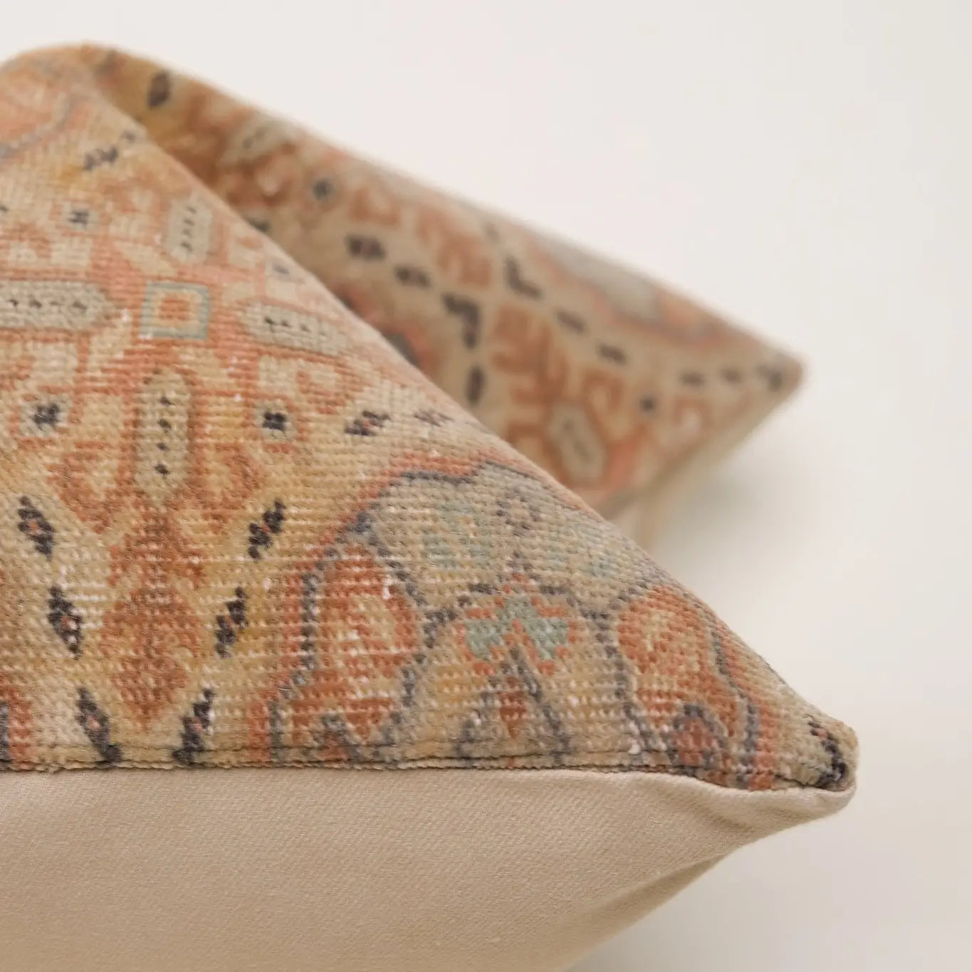 Mara Turkish Vintage Rug Pillow Cover 18 x 18