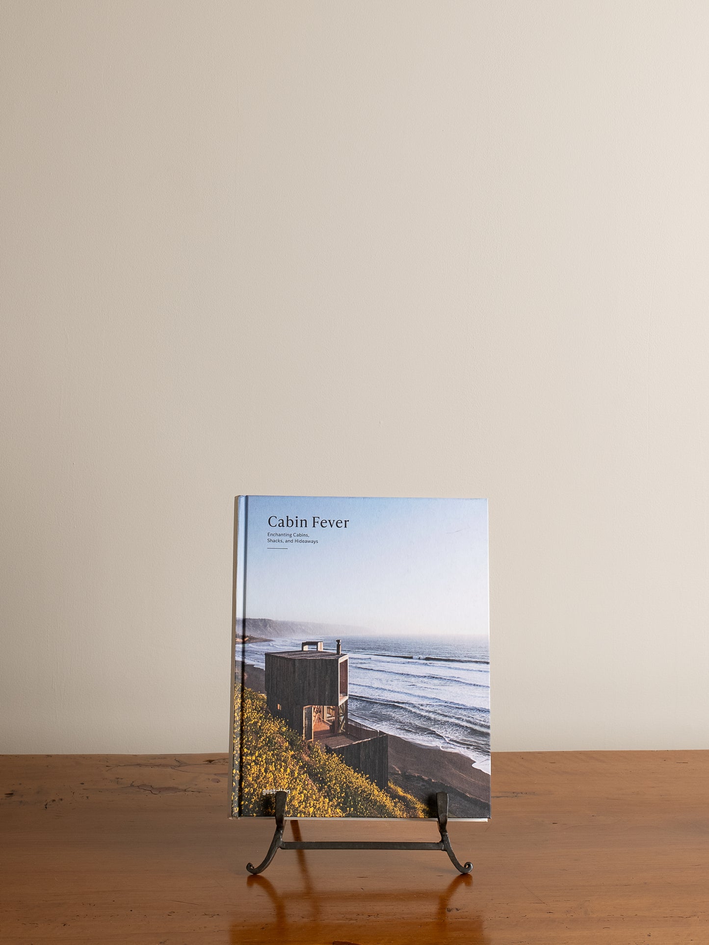 Cabin Fever: Enchanting Cabins, Shacks, and Hideaways