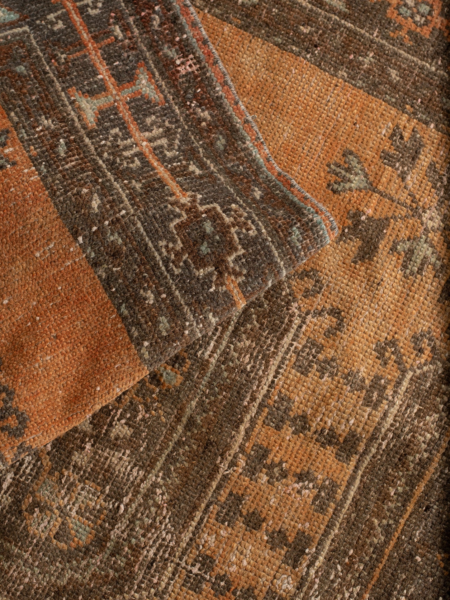 Vintage Yellow/Orange Rug