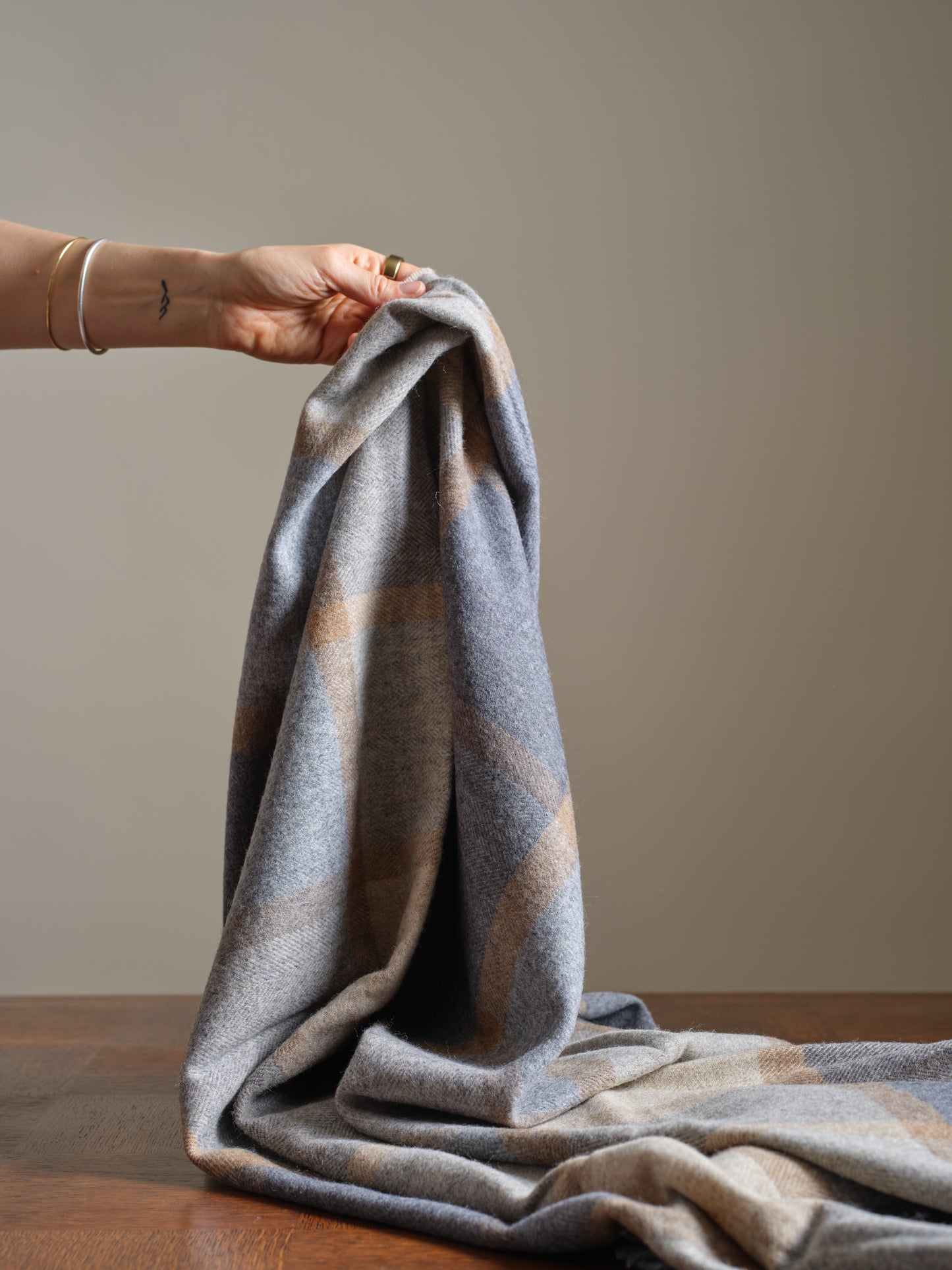 Merino Lambswool Throw Blanket in Beige and Gray