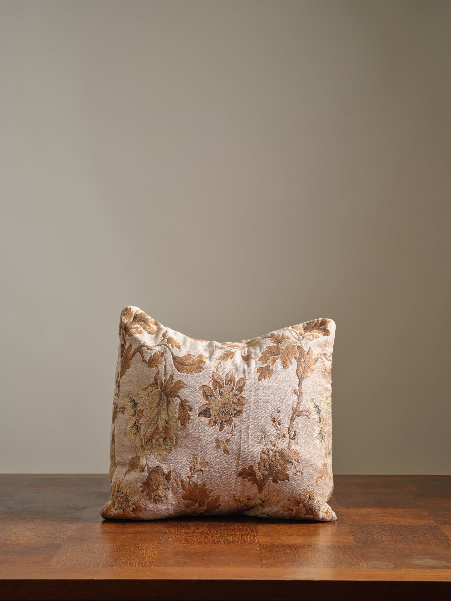Benice Tapestry Pillow Cover 18 x 18