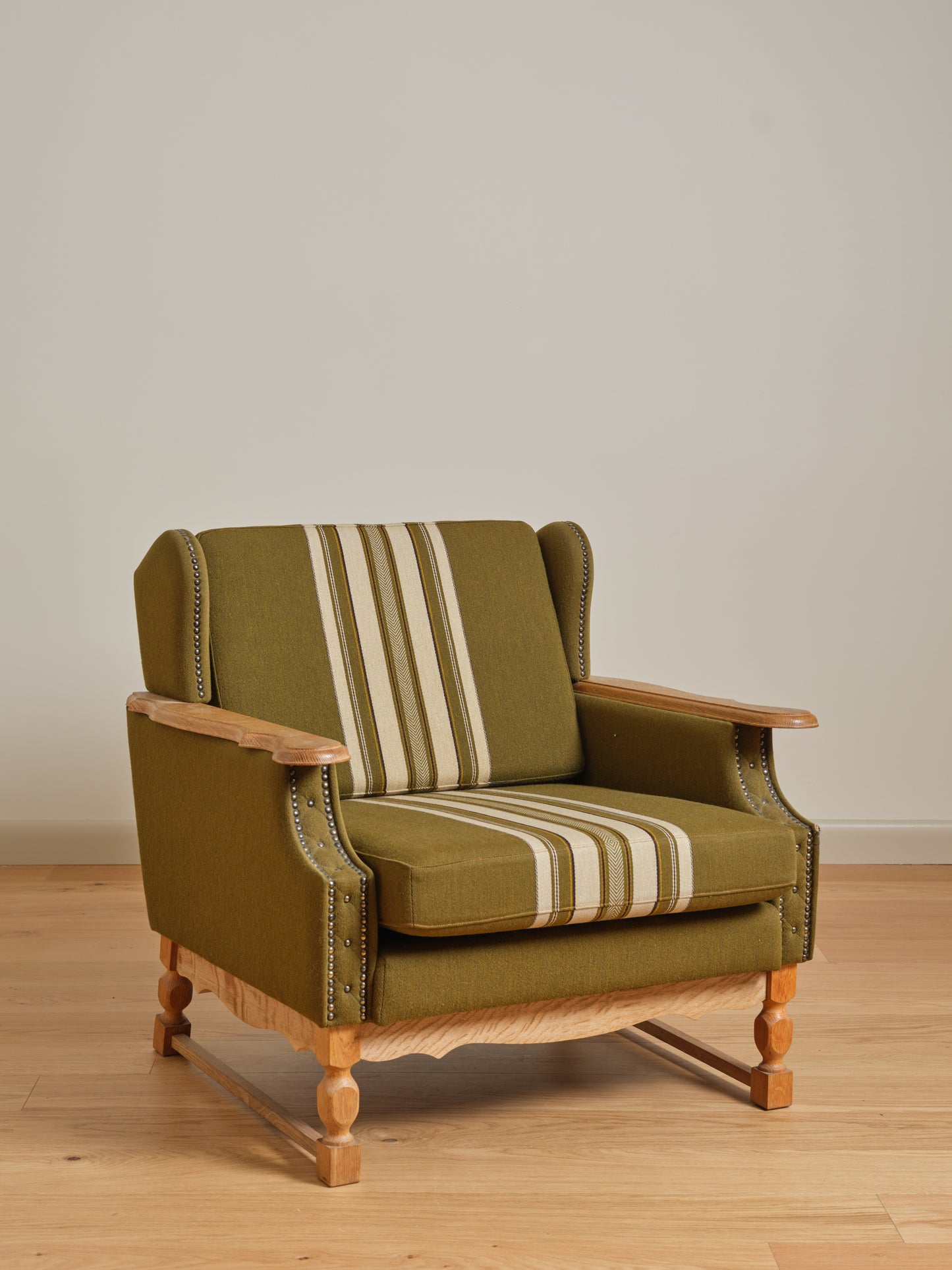 PAIR ATTR. HENNING KJAERNULF OAK LOUNGE CHAIRS