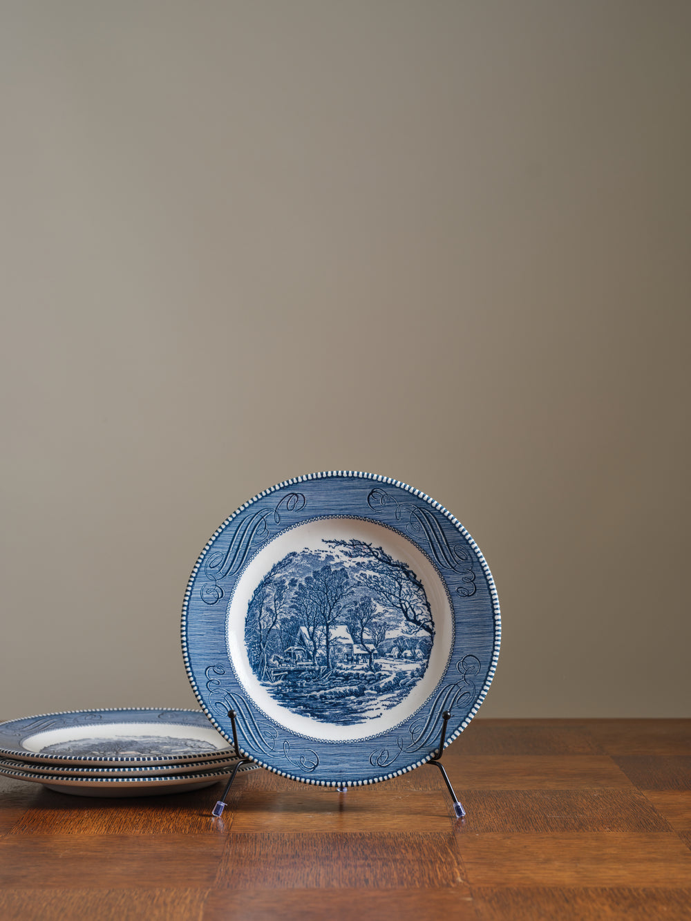 Vintage Currier and Ives Dinner Plates Set of 4